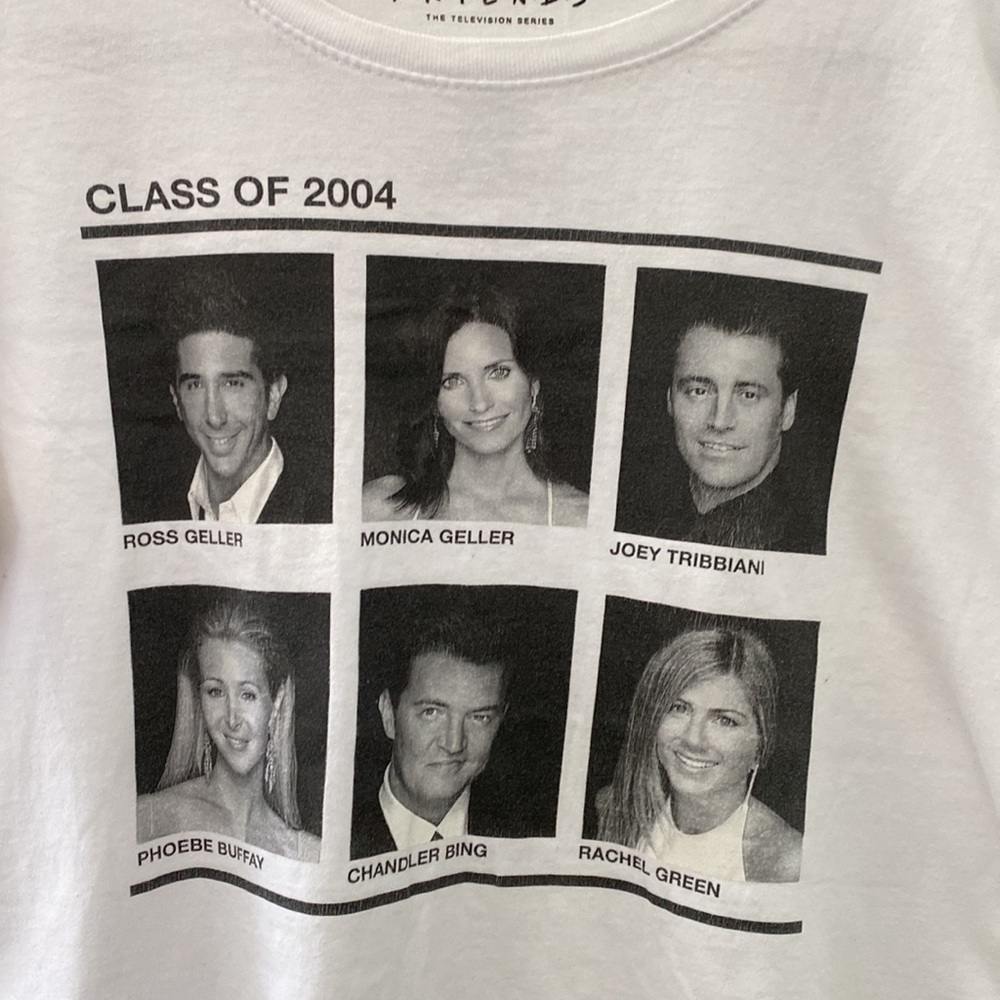 FRIENDS Class of 2004 Graphic Tee Shirt Size Large - Picture 5 of 6
